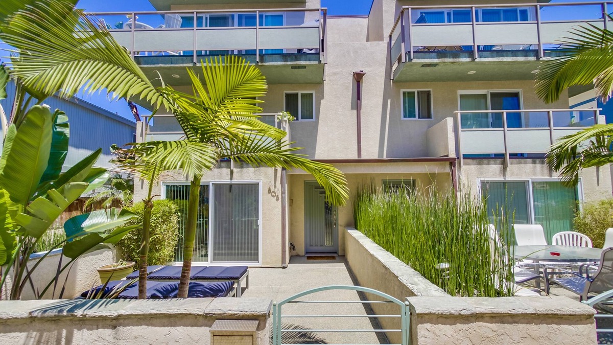 Ultimate San Diego Beach Escape; Steps to the Ocean and Bay