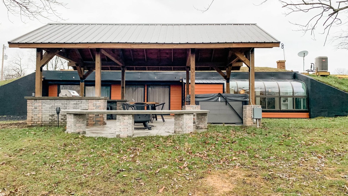 Underground Earth Home in Hocking Hills, Ohio w/Hot Tub. Pet-Friendly!