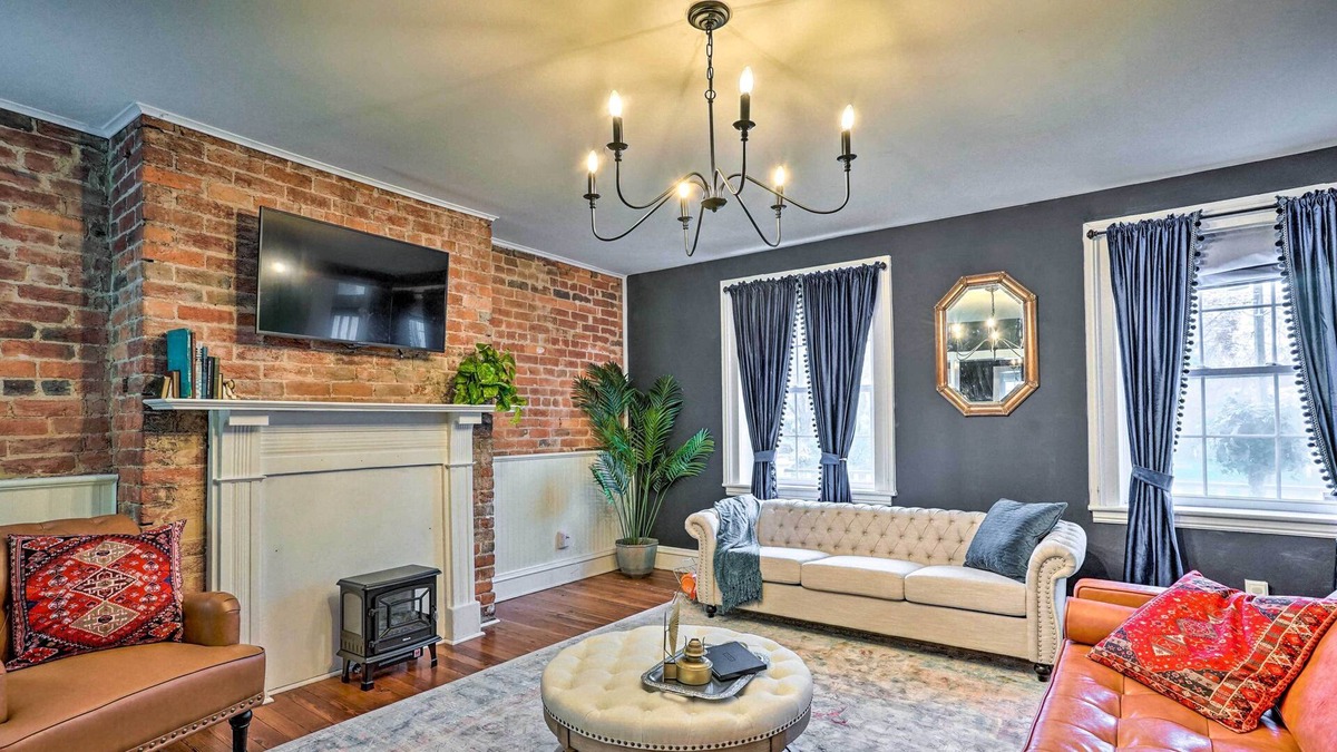 Unique Richmond Home ~ 2 Mi to Downtown!