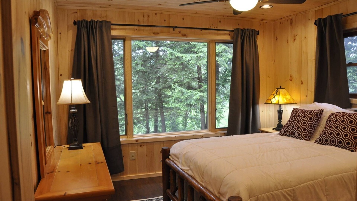 Relax and Enjoy! Private Riverfront Home in Adirondacks W Amazing Views