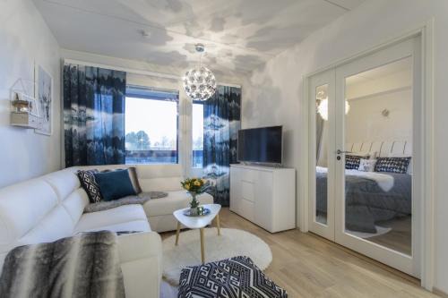 Vasko Luxurious Suites, Nilo