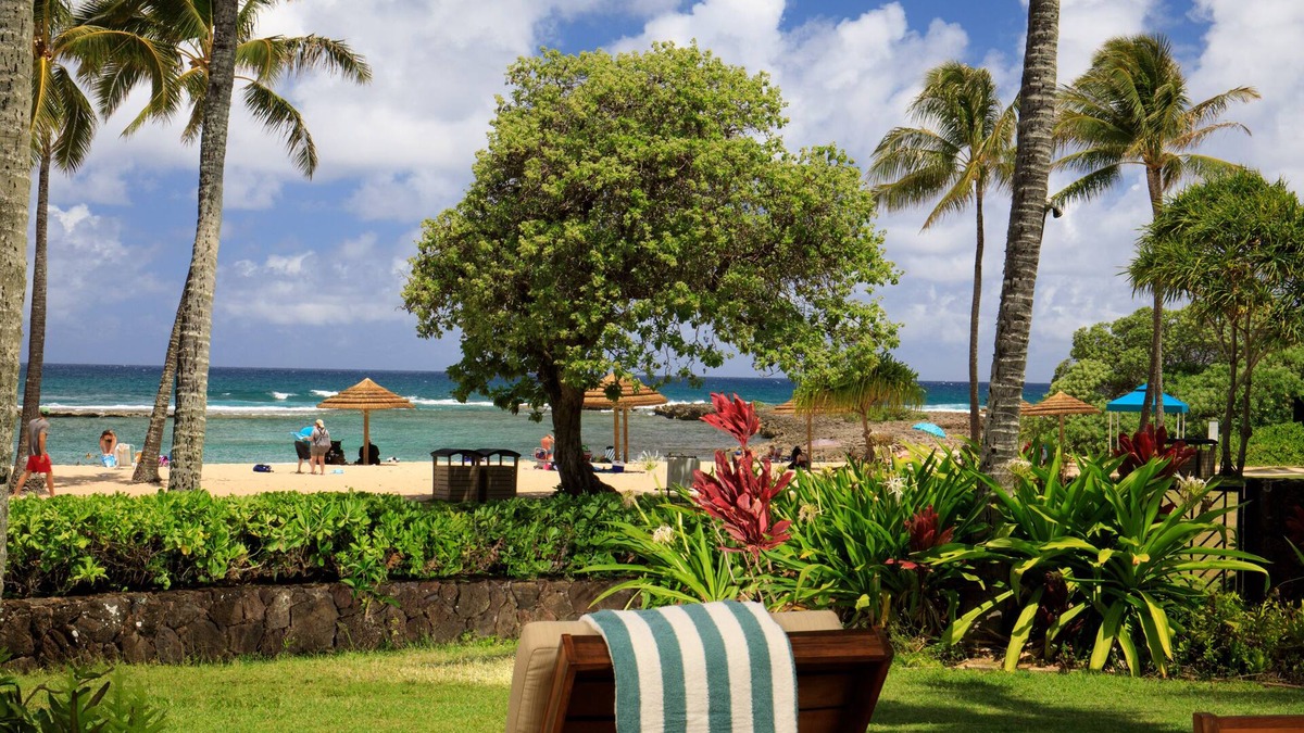 Villa 102: King bed, private lanai, Ocean View Turtle Bay Beachfront