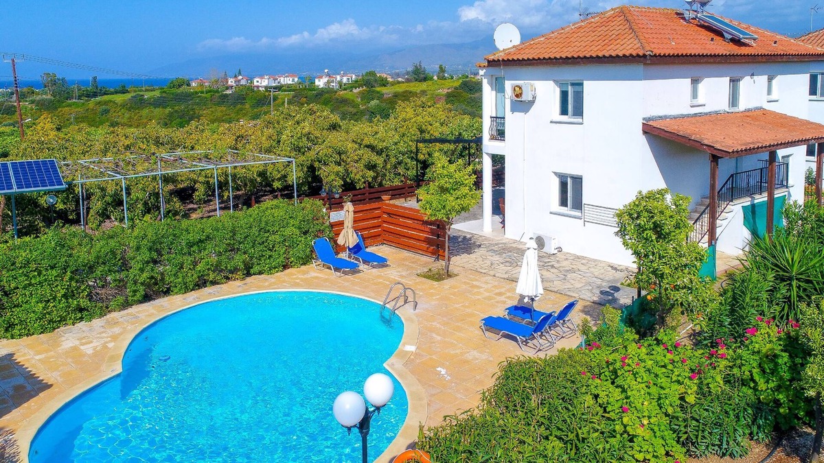 Villa Arsinoe Finiki: Latchi villapool, A/C, Wi Fi, Seaviews