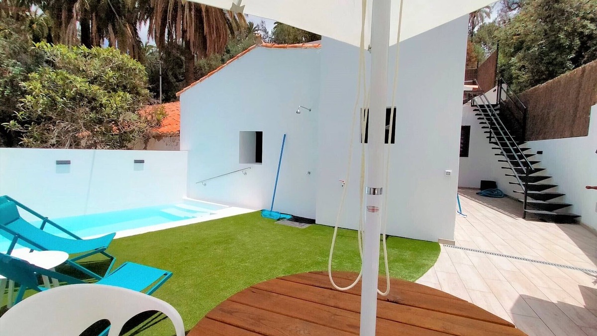 Villa Aura, a beautiful home located in a natural setting