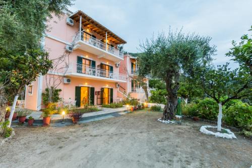 Villa Maria Makri