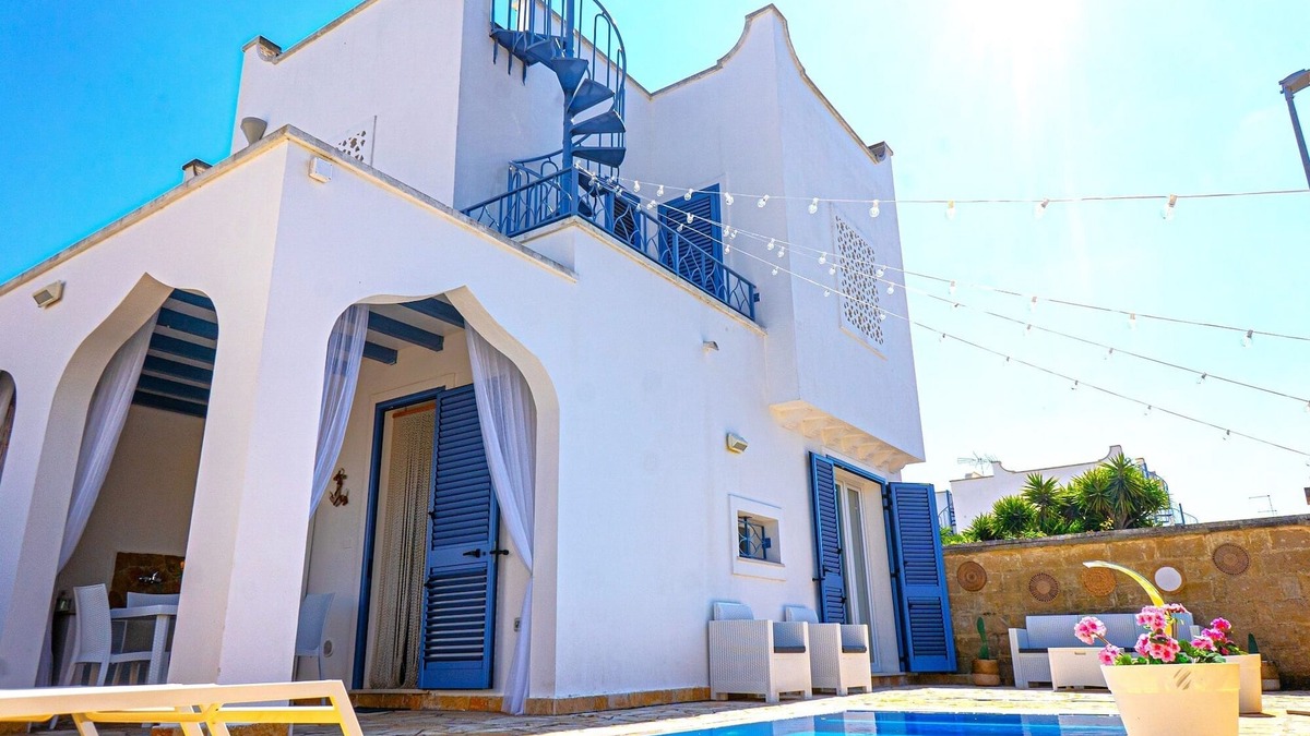 Villa Teresa Elegant & Relaxing vacation home with private hydro spa pool