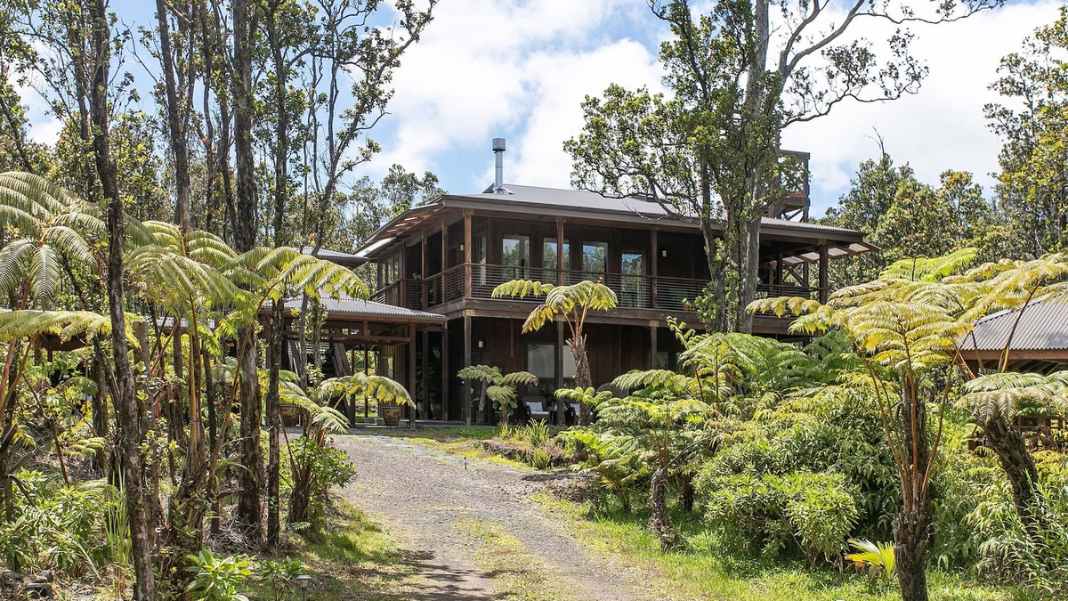Volcano Forest House next to Volcano National Park