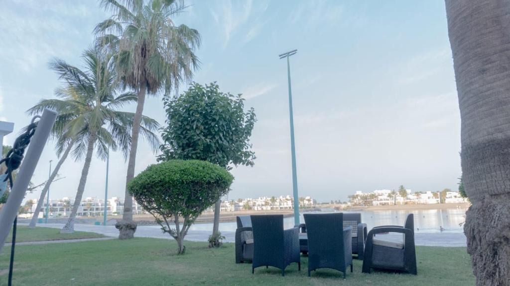 درة | Durrat Al-Arous