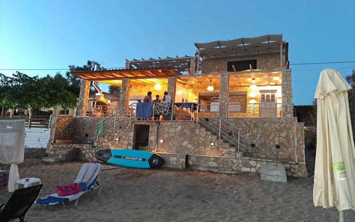 Maritinas Stone The Beach | Skafidia