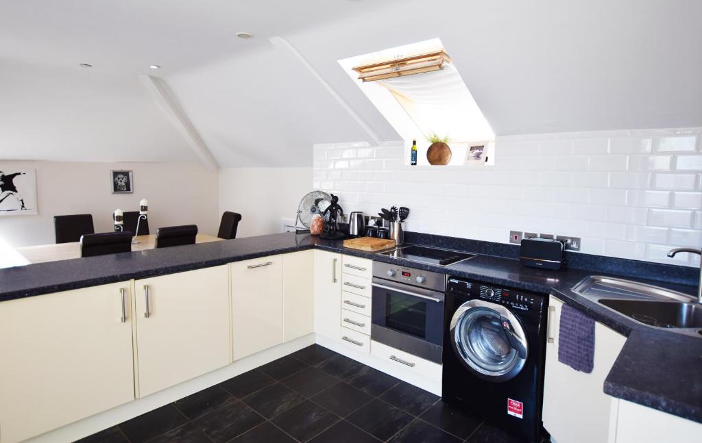 Crabshell Heights | Kingsbridge