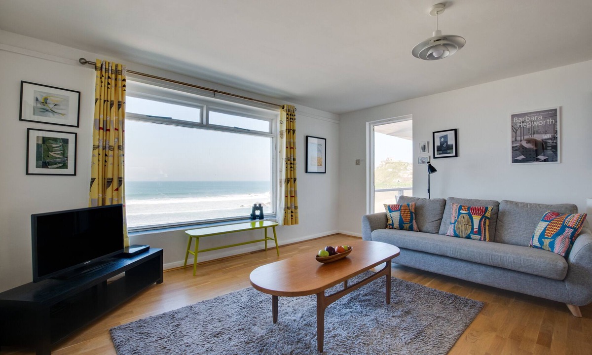 Piazza | St Ives