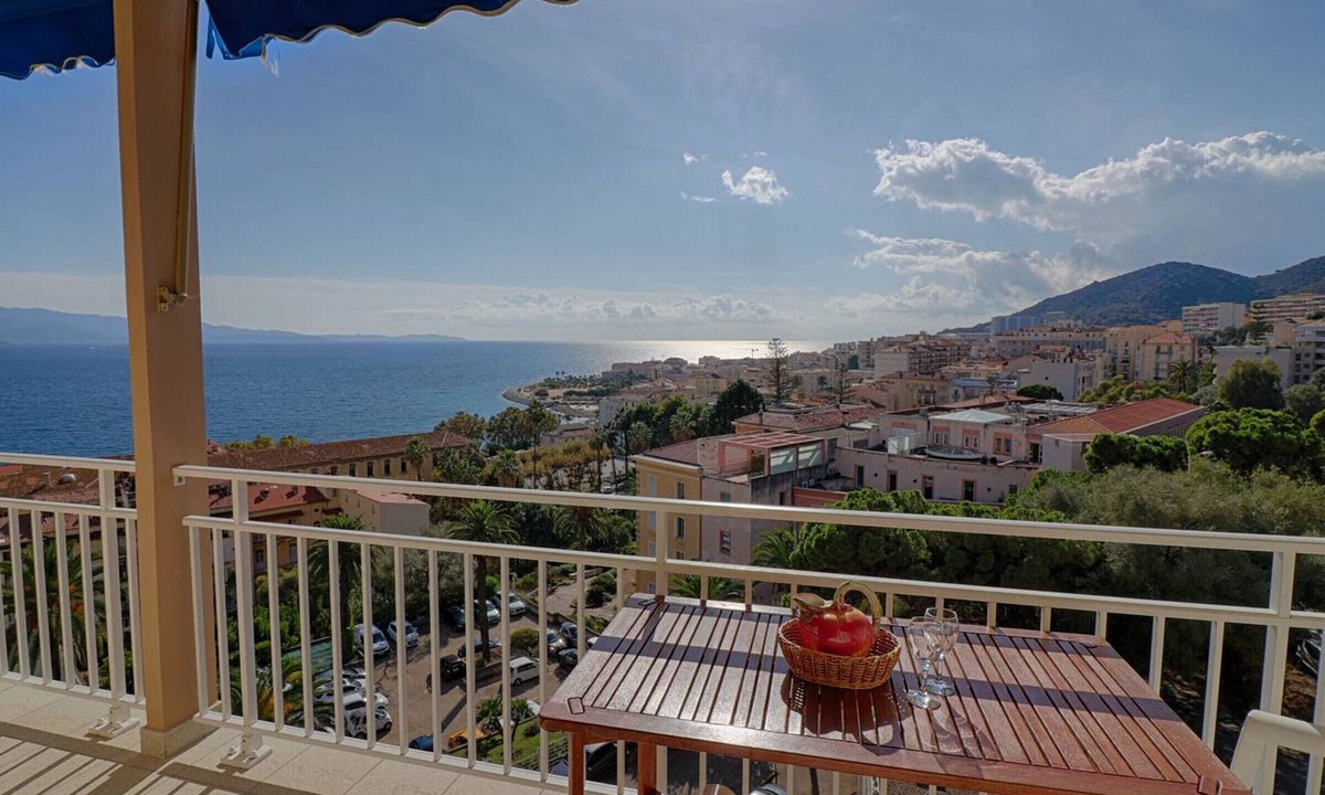 Ajaccio Persons | Ajaccio