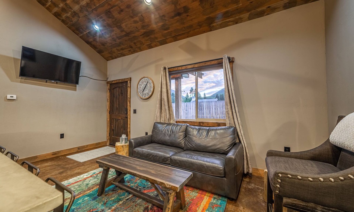 Custom Building | Coram