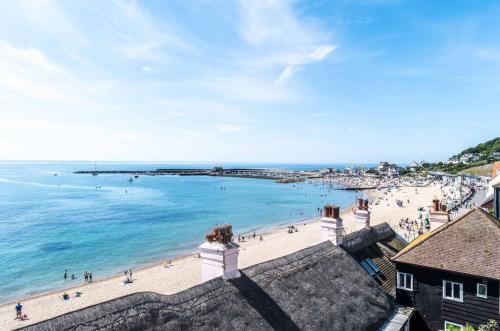 Beach Way | Lyme Regis
