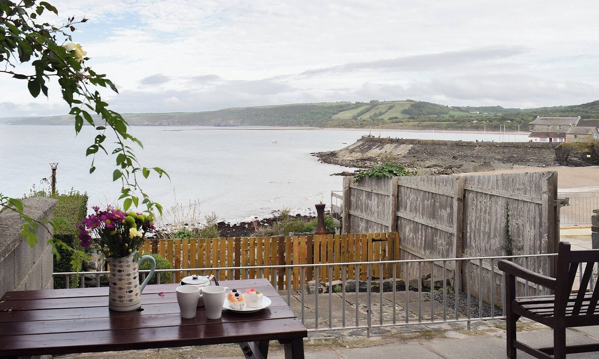 Accommodation Gilfachrheda Quay | New Quay
