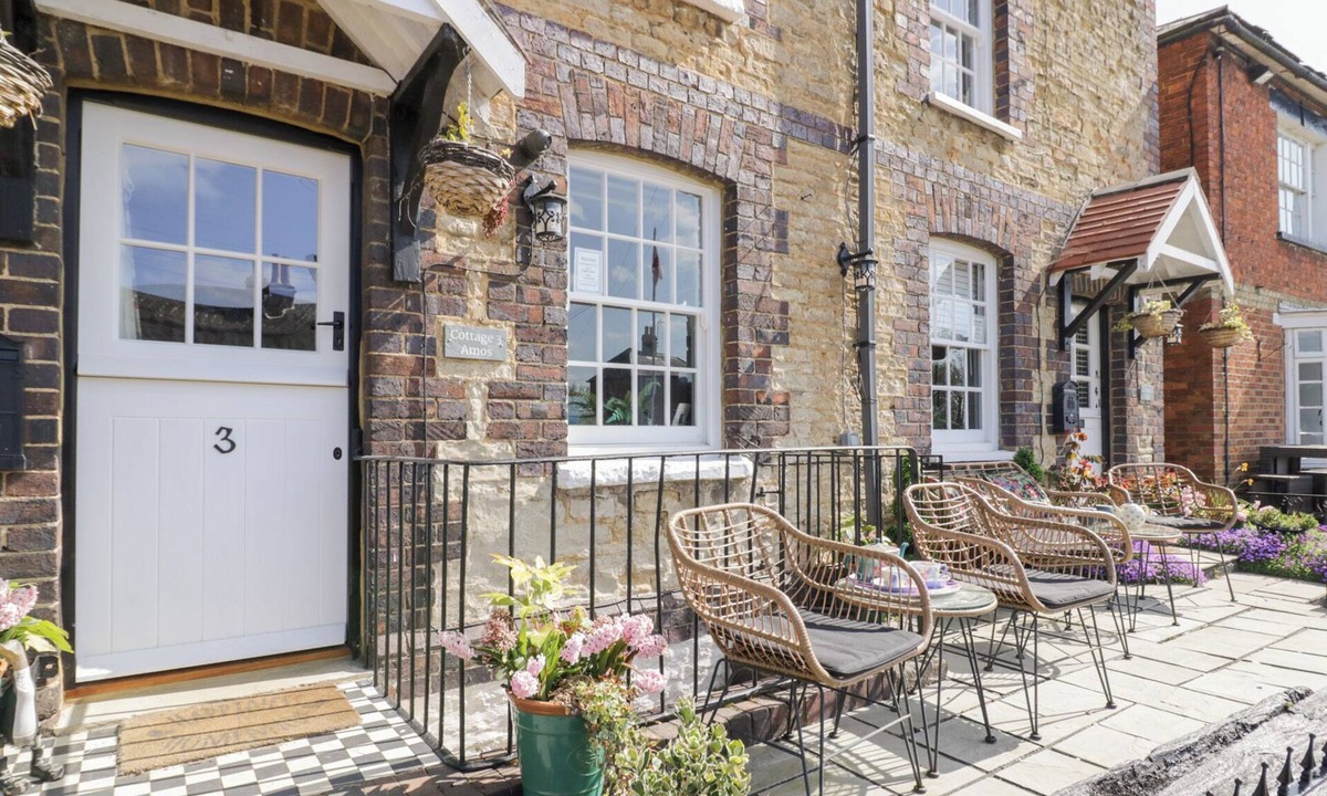 Canalside Cottages | Stoke Bruerne