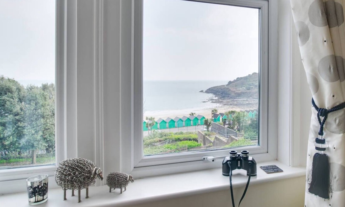 Langland Bay Manor | Skewen