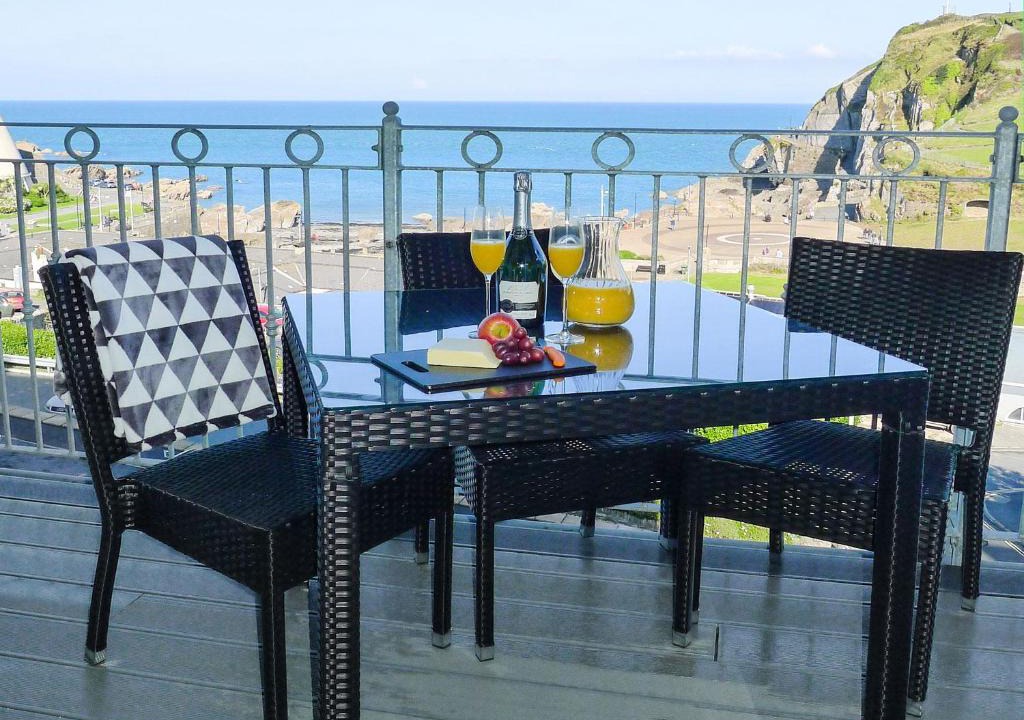 Arlington Villas | Hele
