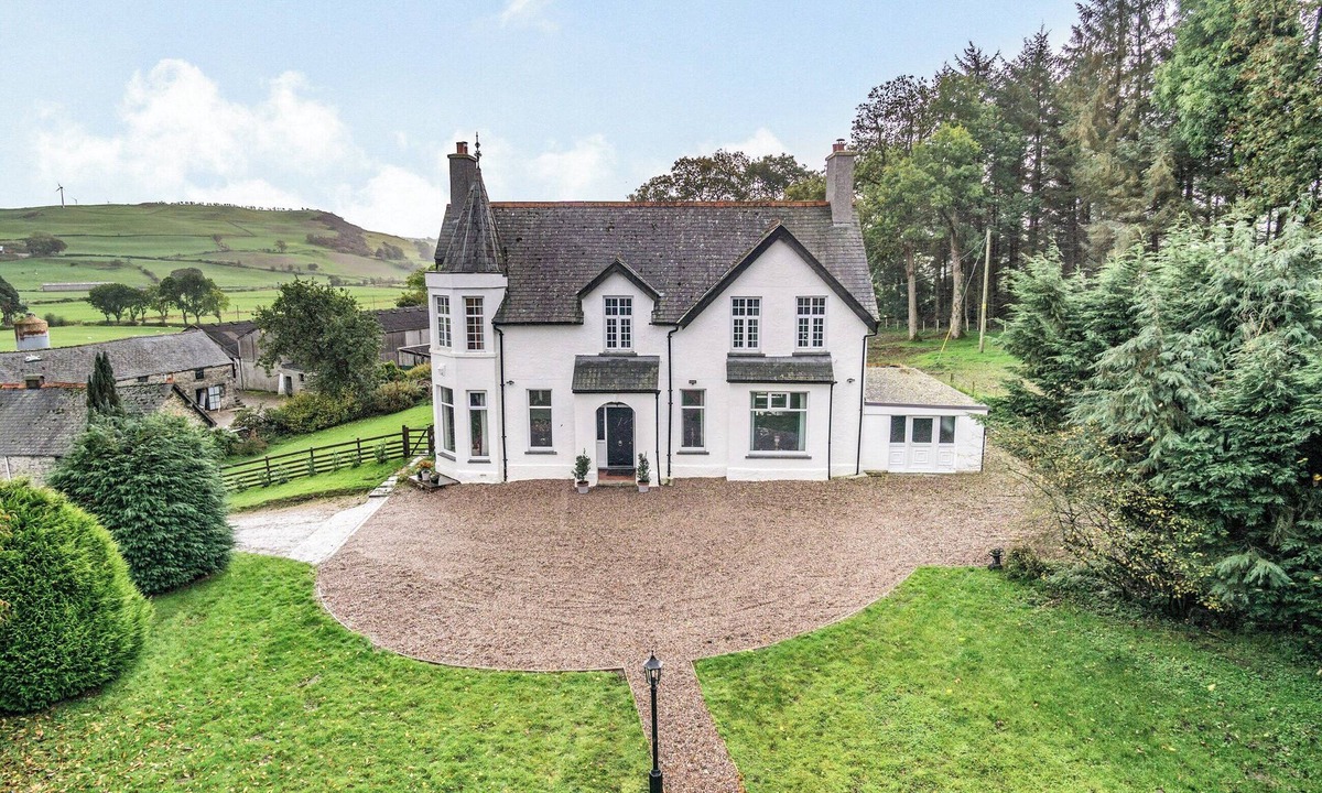 Accommodation Cerrigydrudion | Cwmtirmynach