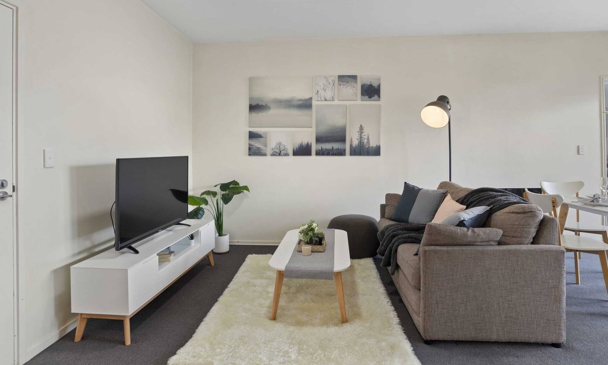Comfy Flemington Races | Kensington