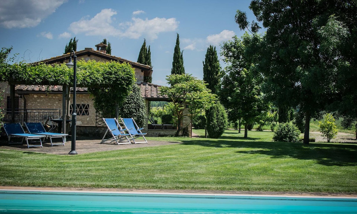 Monteriggioni | Abbadia a Isola