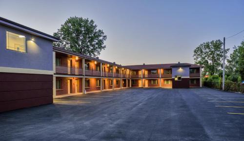 Aarya Hotel | Niagara Falls