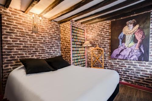 Hotel Saint Germain | Quartier de la Folie-Mericourt