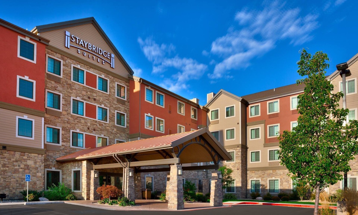 Heated Breakfast Buffet | Midvale