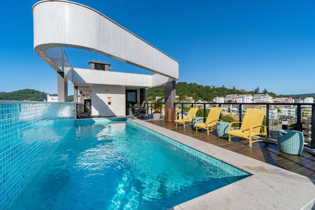 Aion Suítes Compacto E Luxuoso Loft Rooftop Com Piscina Academia À Poucos Passos Da Praia | Centro