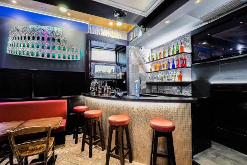 Alessandro Palace Bar | Rione XVIII Castro Pretorio