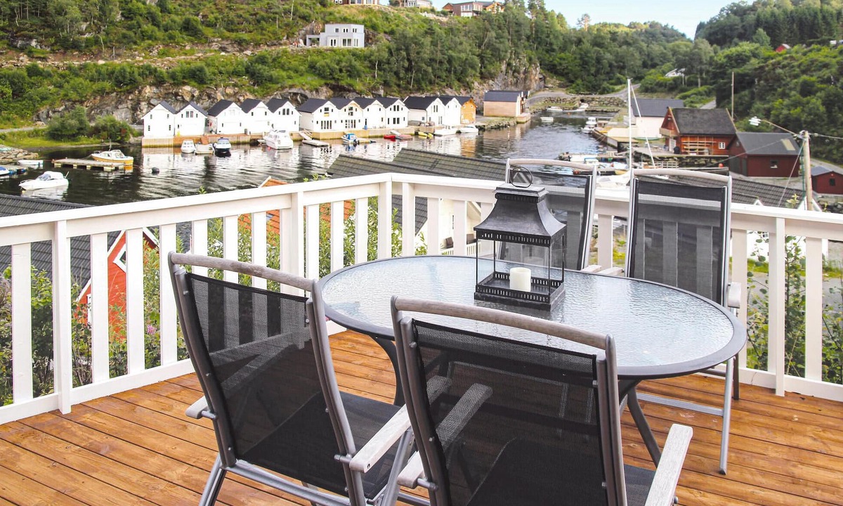 Accommodation Auklandshamn | Sveio