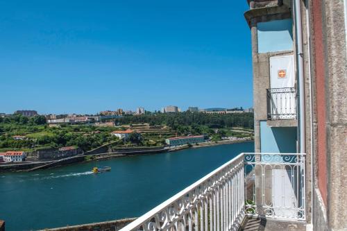 Infante Riverside | Uniao de Freguesias do Centro