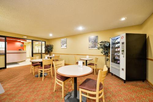 Americas Value Inn East Syracuse | East Syracuse
