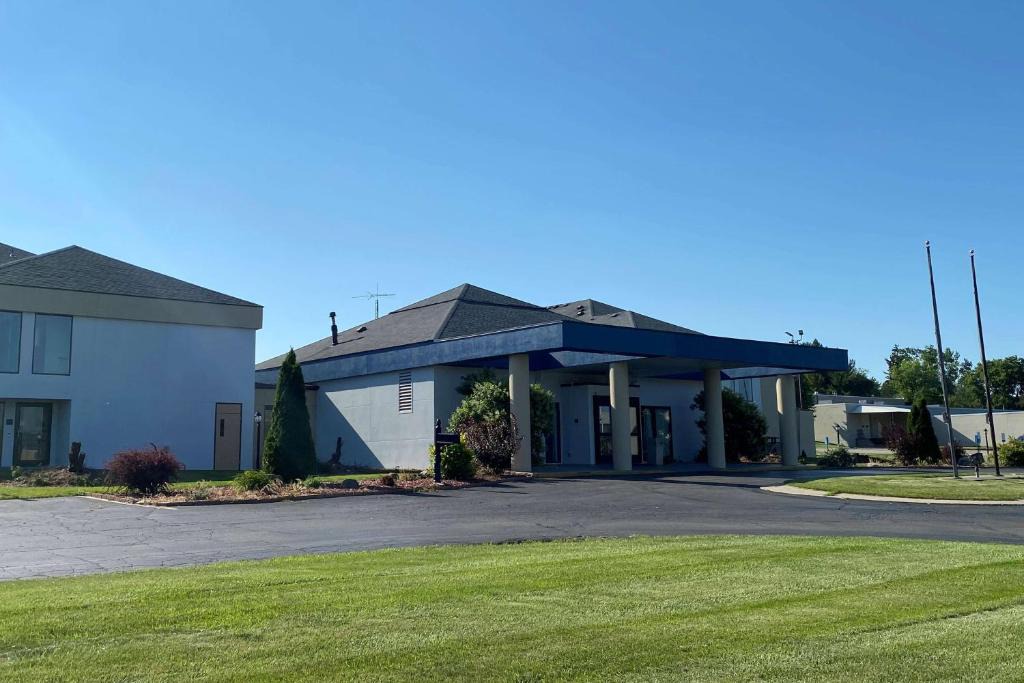 Quality Inn | Fort Atkinson