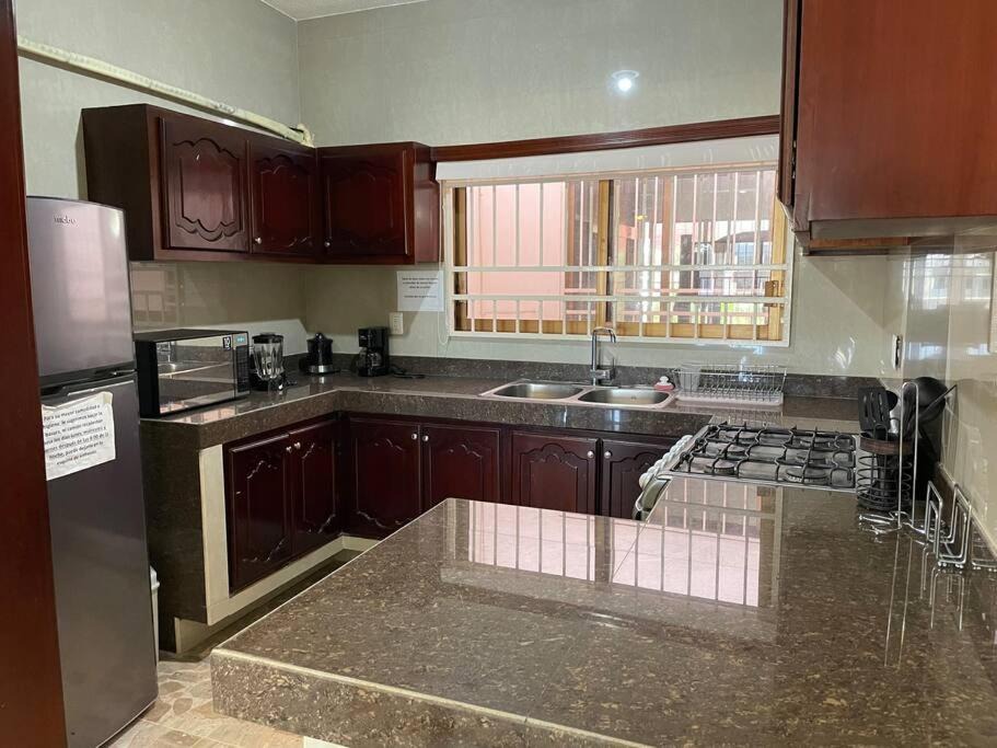 Amplio Departamento Super Céntrico Para Familia | Lomas de Mazatlan