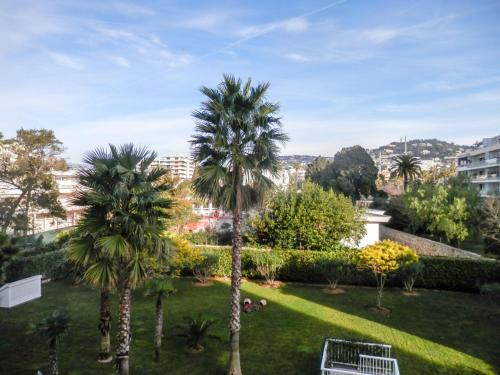 Casta | Pointe Croisette