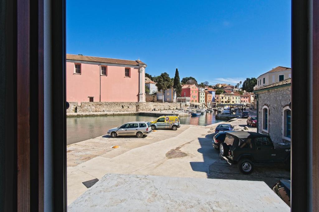 Antonella | Veli Losinj