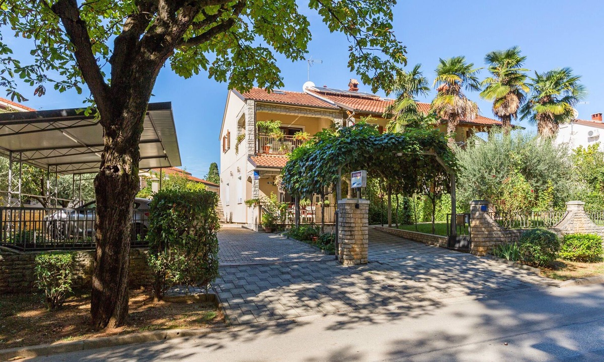 Holiday Poreč Terrace Air Condition Dishwasher | Porec