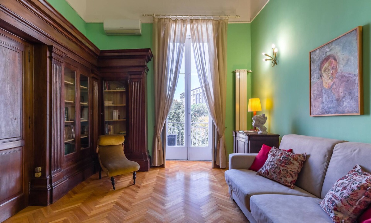 Appartamento Piazza Cavour | Naples City Centre