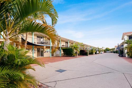 Arlia Sands | Torquay