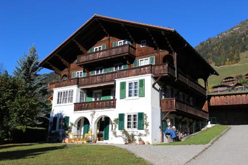 Arnica | Chateau-d'Oex