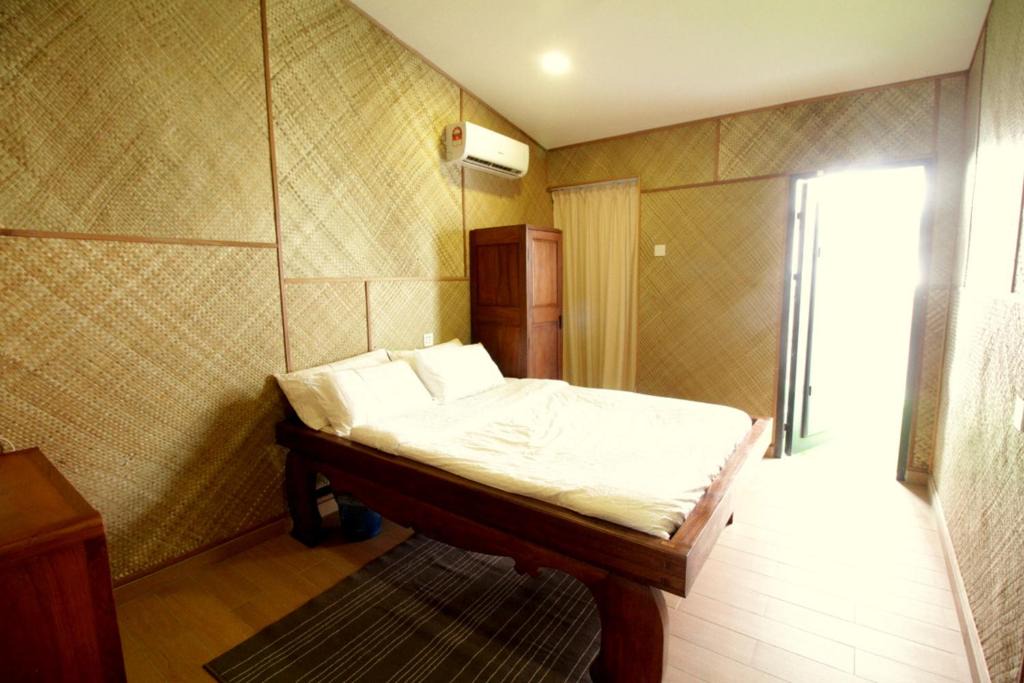Atap Homestay | Bukit Baru