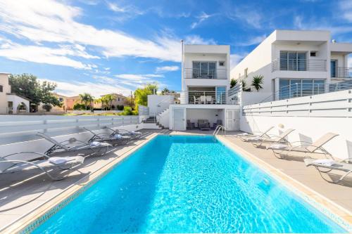Ayia Triada Villa | Paralimni