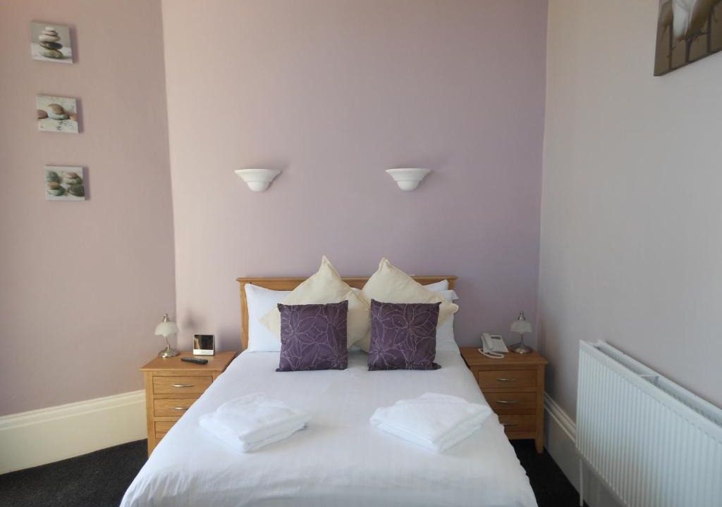 Hotel | Hele