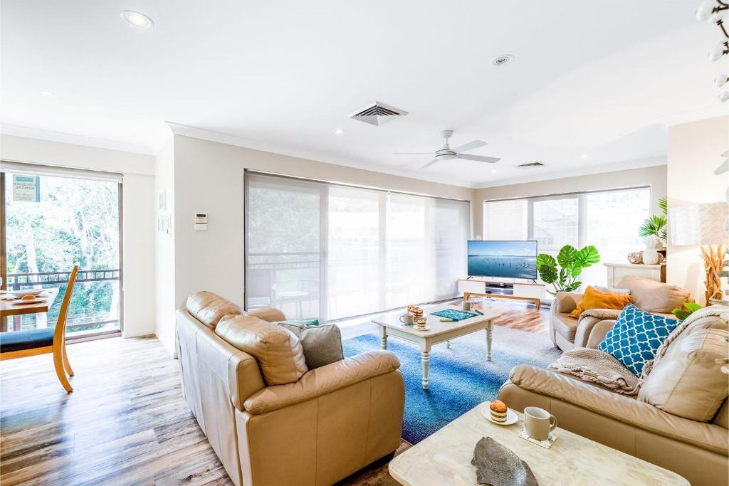 Gowrie Ave Bay Parklands Grevillia | Nelson Bay