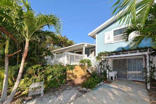 Beach Breeze Hideaway | Holmes Beach