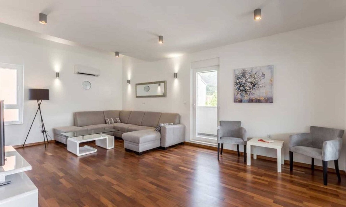 Beach Residence Sea | Strozanac