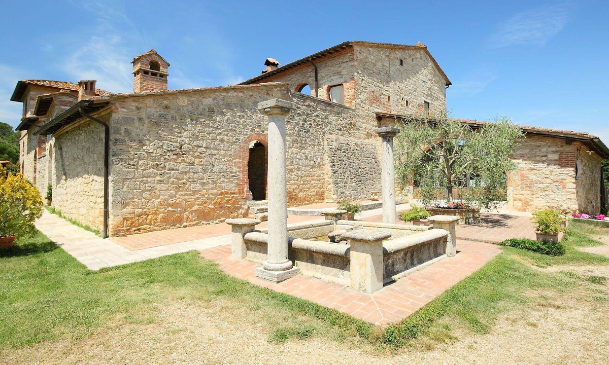 Villa People | Serre di Rapolano
