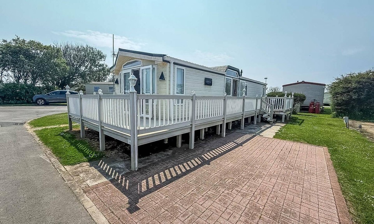 Berth Caravan At Skipsea Sands Holiday Park Ref | Mappleton