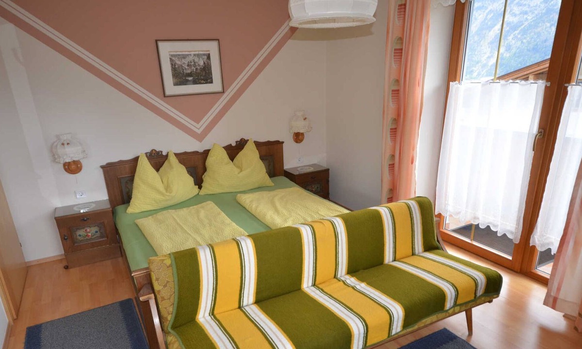 Haus Marchegg | Buch in Tirol
